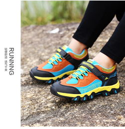 秋冬新款加绒男女童鞋大棉童鞋时尚休闲防滑户外旅游鞋