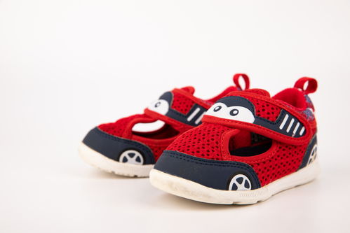 红色纱网凉鞋童鞋儿童用品摄影图 海报设计 下载请至来源处