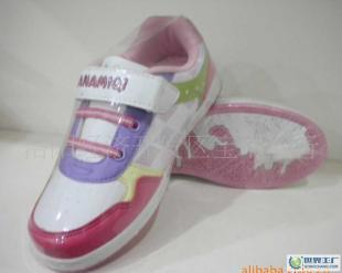 卡纳米奇2011新款保暖耐磨男女童鞋 品质与实用兼备